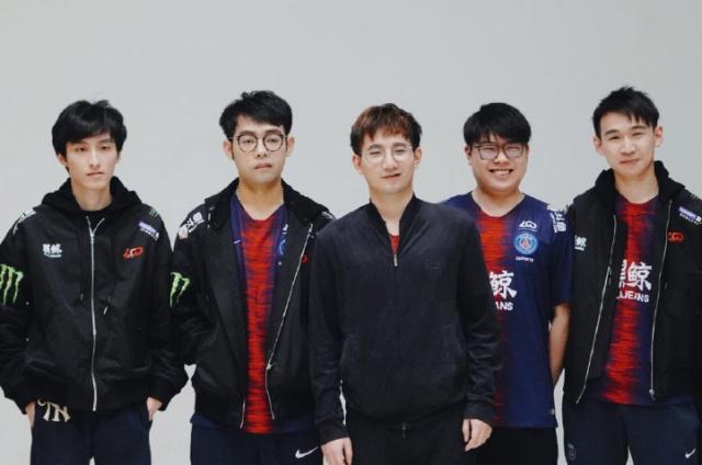 本大学足球 本大学足球